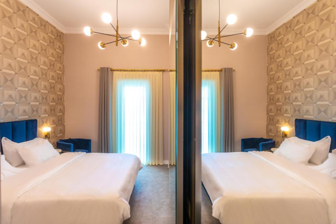 Newport Hotel クタイシ エクステリア 写真