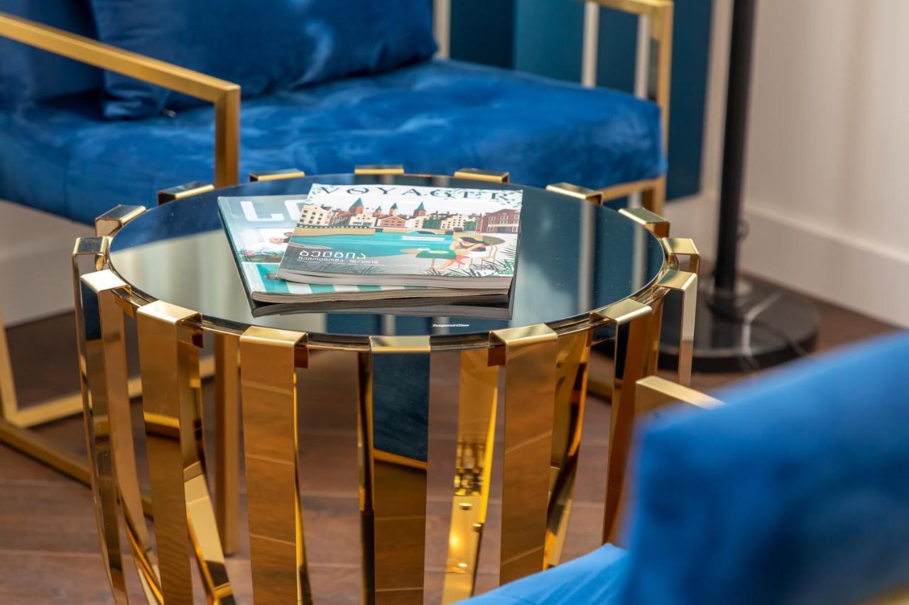 Newport Hotel クタイシ エクステリア 写真