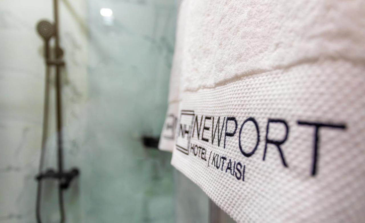 Newport Hotel クタイシ エクステリア 写真